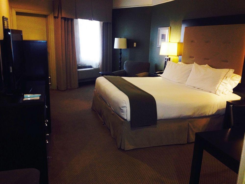 Holiday Inn Express Hotel Galveston West-Seawall By Ihg Экстерьер фото